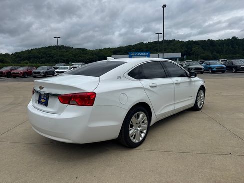 Used 2017 Chevrolet Impala LS FWD image 4