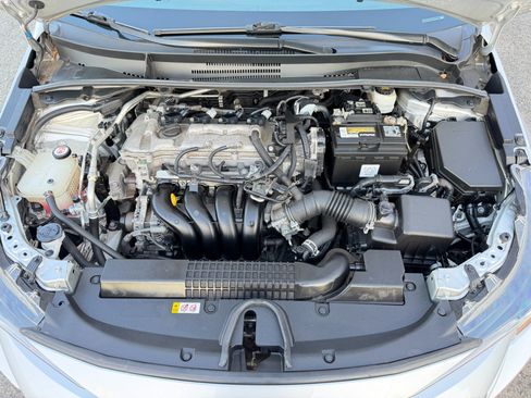 Used 2021 Toyota Corolla LE image 62