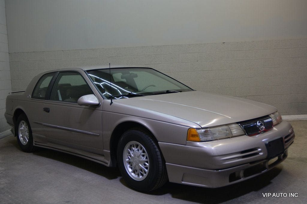 Used 1994 Mercury Cougar XR7 RWD image 1