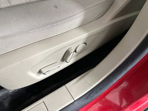 Used 2020 Ford Fusion SE image 18