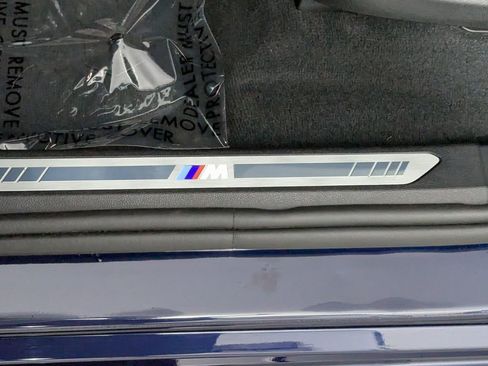 Used 2025 BMW X5 xDrive40i w/ M Sport Package AWD/4WD image 14