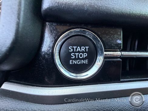 Used 2024 Mitsubishi Outlander SE FWD image 29