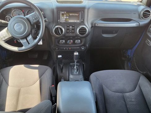 Used 2015 Jeep Wrangler Unlimited Sport w/ Quick Order Package 24S AWD/4WD image 5