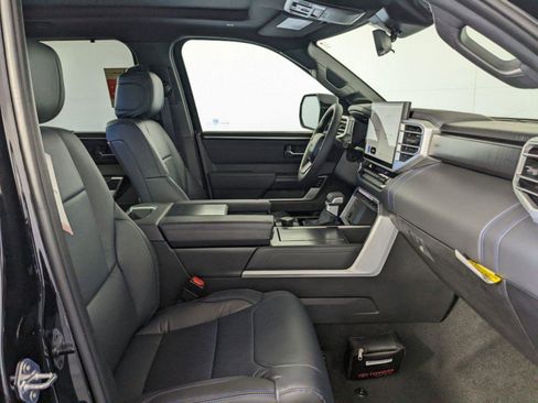 New 2025 Toyota Tundra Platinum image 5