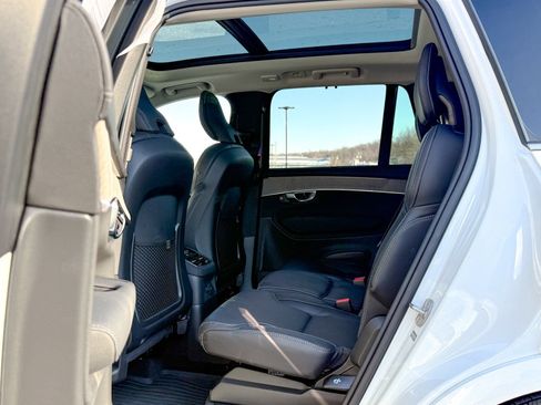 Used 2025 Volvo XC90 T8 Ultra w/ Protection Package image 19