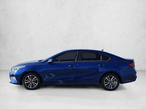 Used 2022 Kia Forte LXS w/ LXS Technology Package FWD image 4