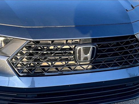 Used 2023 Honda Accord LX image 27