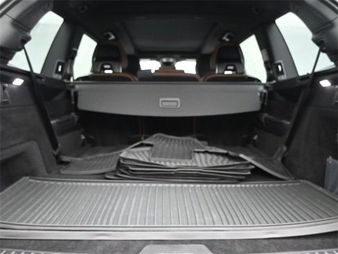 Used 2023 Volvo XC90 B5 Plus image 31