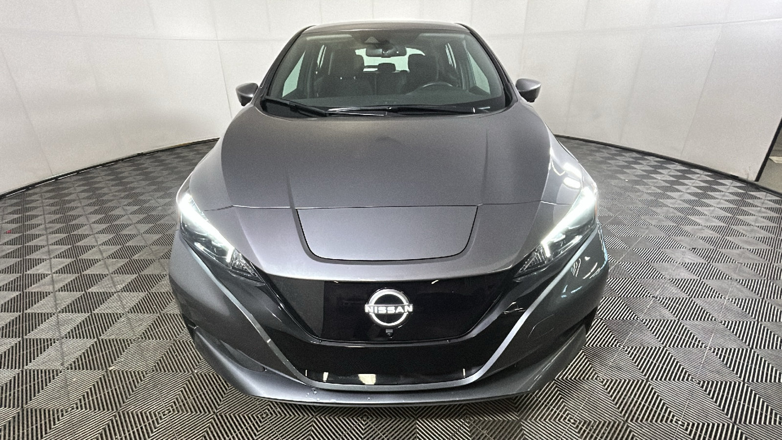 Used 2025 Nissan Leaf SV Plus FWD image 9