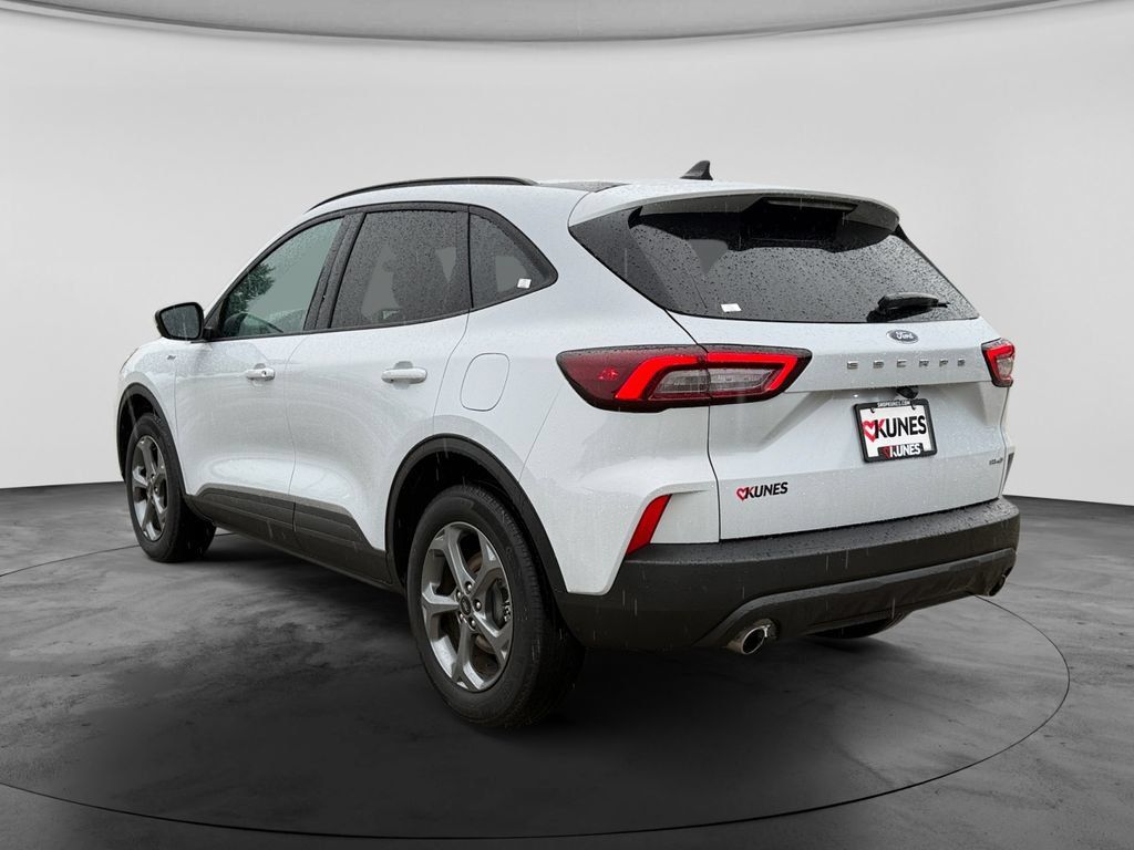 Used 2025 Ford Escape ST-Line Select AWD/4WD image 7