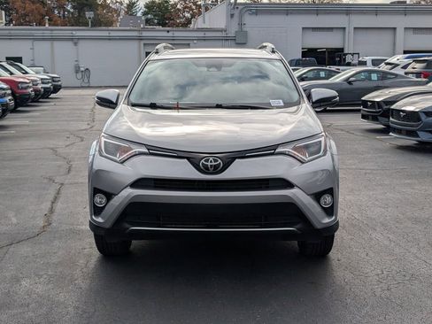 Used 2018 Toyota RAV4 XLE image 7