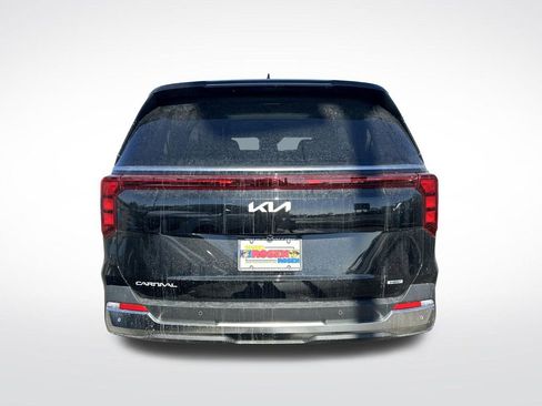 New 2026 Kia Carnival SX FWD image 4