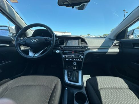 Used 2020 Hyundai Elantra Value Edition w/ Cargo Package (C1) FWD image 27