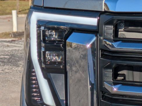 New 2026 GMC Sierra 2500 SLT image 13