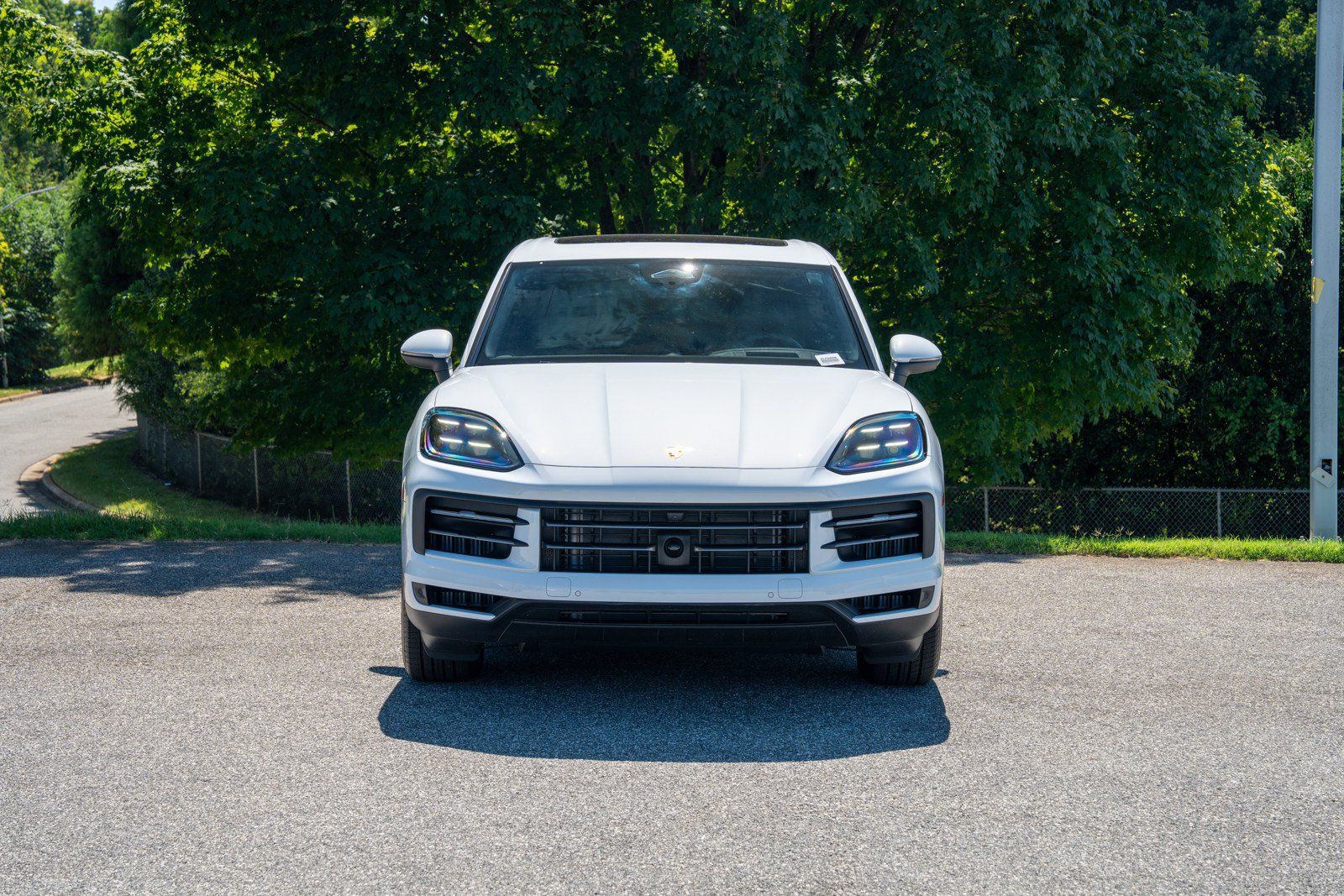 Certified 2026 Porsche Cayenne E-Hybrid AWD/4WD image 10
