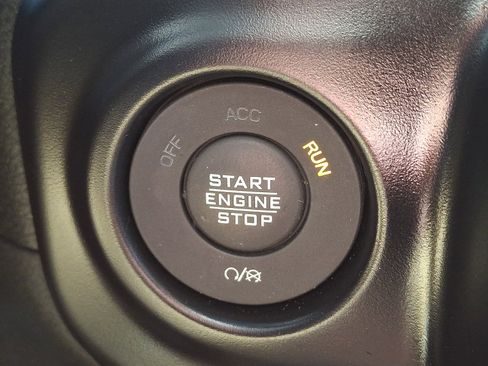 Used 2021 Jeep Wrangler Unlimited Sport image 22