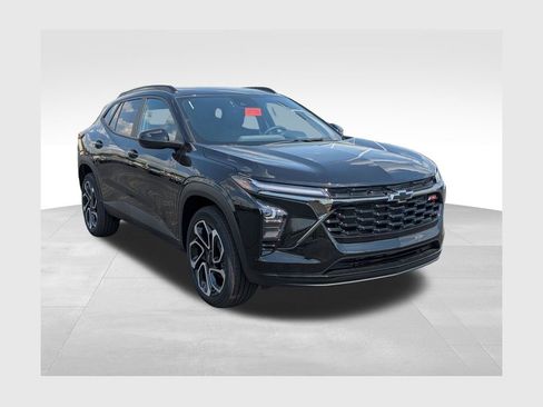 New 2026 Chevrolet Trax RS w/ Sunroof Package FWD image 1