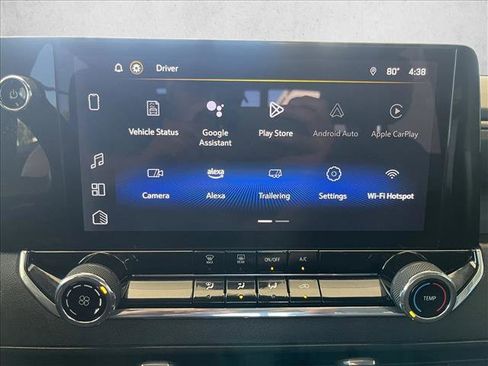 Used 2024 Chevrolet Colorado Trail Boss w/ Technology Package image 12