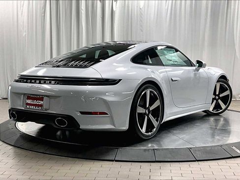 New 2026 Porsche 911 Carrera image 7