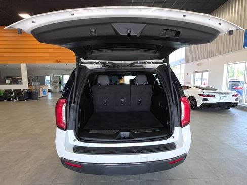 Used 2023 GMC Yukon XL Denali Ultimate AWD/4WD image 39