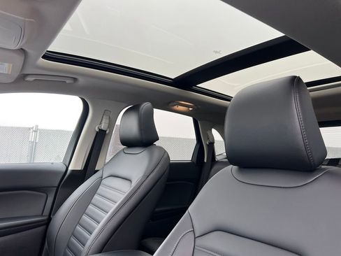 Certified 2024 Ford Edge SEL w/ Convenience Package image 27