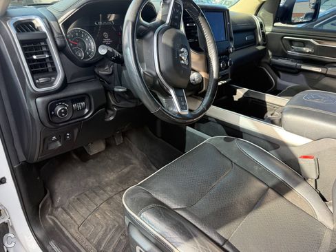 Used 2020 RAM 1500 Laramie RWD image 15