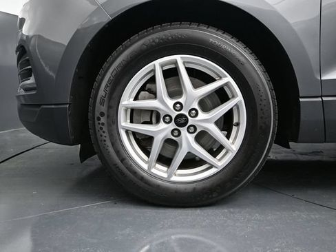 Used 2024 Ford Edge SEL AWD/4WD image 19