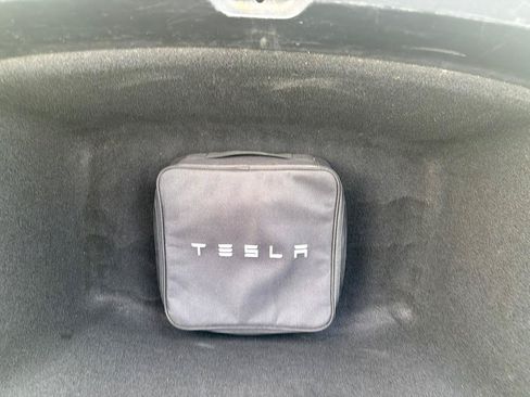 Used 2018 Tesla Model 3 Long Range RWD image 25