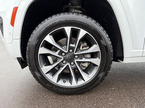 Used 2021 Jeep Grand Cherokee L Overland w/ Luxury Tech Group IV image 10