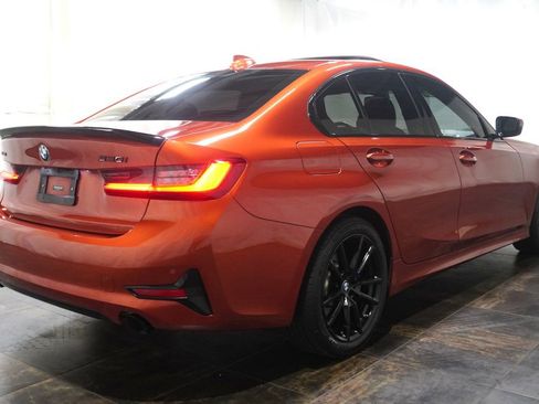 Used 2022 BMW 330i xDrive Sedan w/ Premium Package image 4