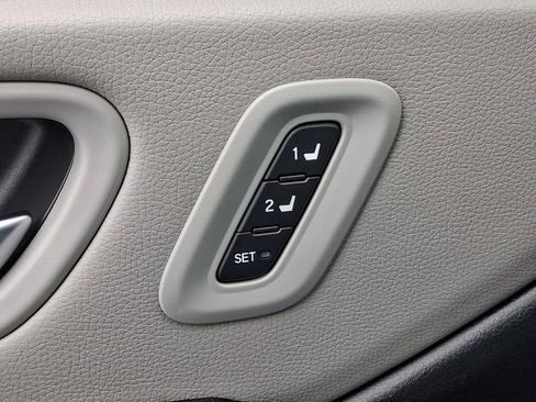 Certified 2025 Honda Pilot EX-L image 27