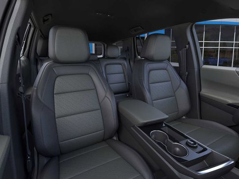 New 2026 Chevrolet Equinox LT w/ Convenience Package II image 16