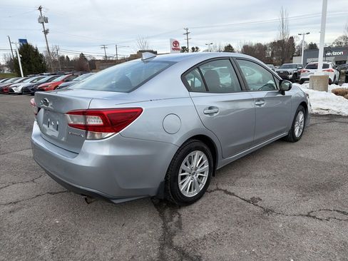 Used 2018 Subaru Impreza 2.0i Premium image 2