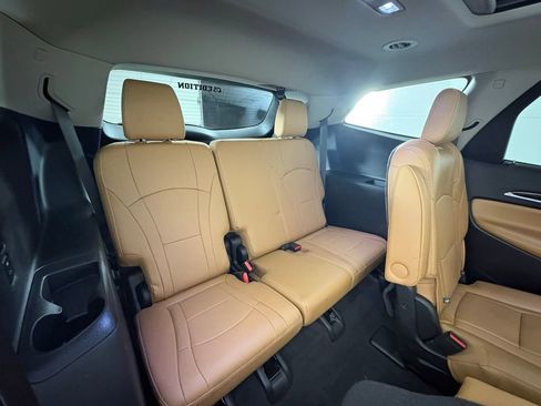 Used 2018 Buick Enclave Essence image 50