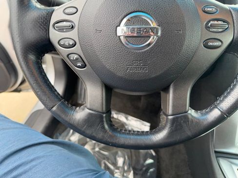 Used 2011 Nissan Altima 3.5 SR w/ 3.5SR Premium Pkg FWD image 31
