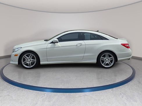 Used 2011 Mercedes-Benz E 550 Coupe image 8