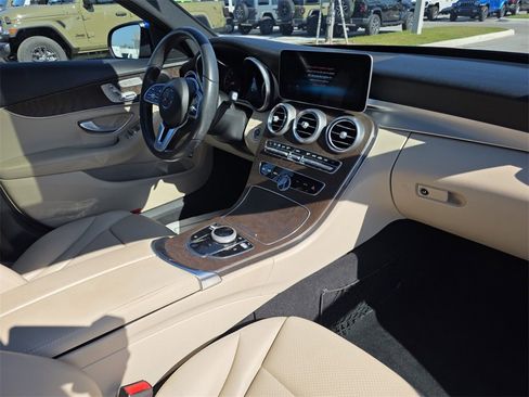 Used 2019 Mercedes-Benz C 300 C 300 image 9