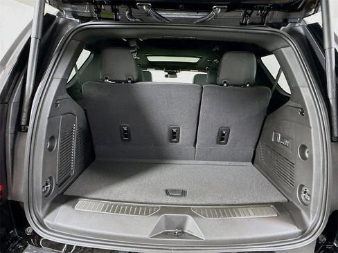 New 2026 GMC Yukon Denali w/ Sun & Power Step Package image 22