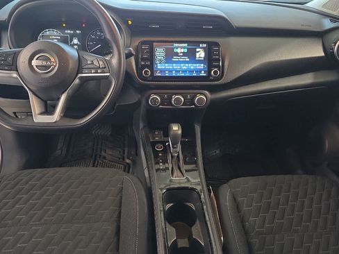 Certified 2023 Nissan Kicks SV FWD image 4