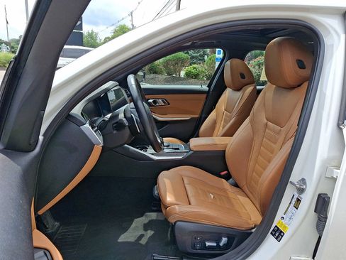 Used 2021 BMW 330i xDrive Sedan w/ Premium Package AWD/4WD image 14