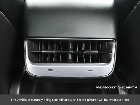 Used 2022 Tesla Model 3 image 29