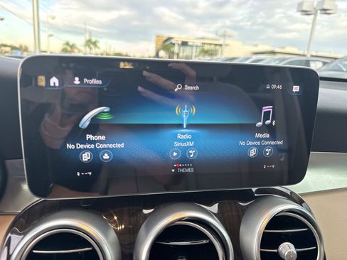 Certified 2022 Mercedes-Benz GLC 300 image 20