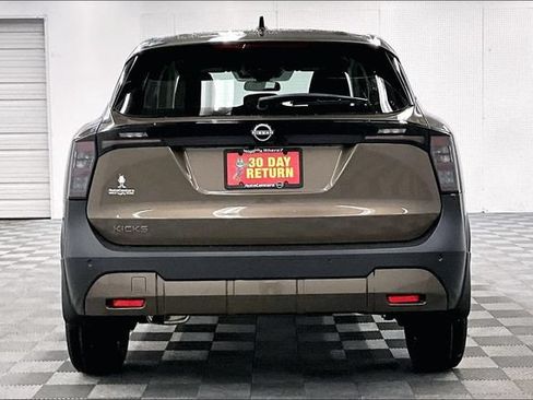 New 2026 Nissan Kicks S FWD image 5