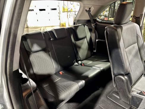 Used 2015 Toyota Highlander Plus image 14