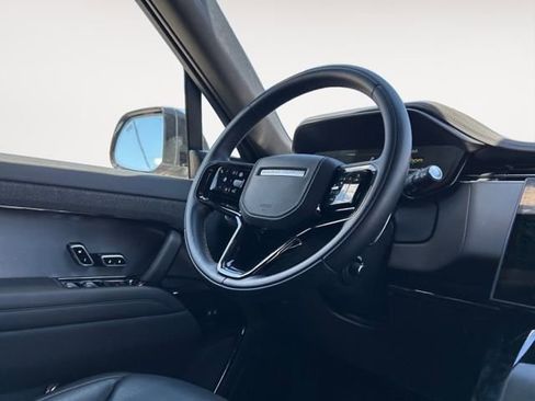 Used 2024 Land Rover Range Rover Sport Dynamic SE image 12