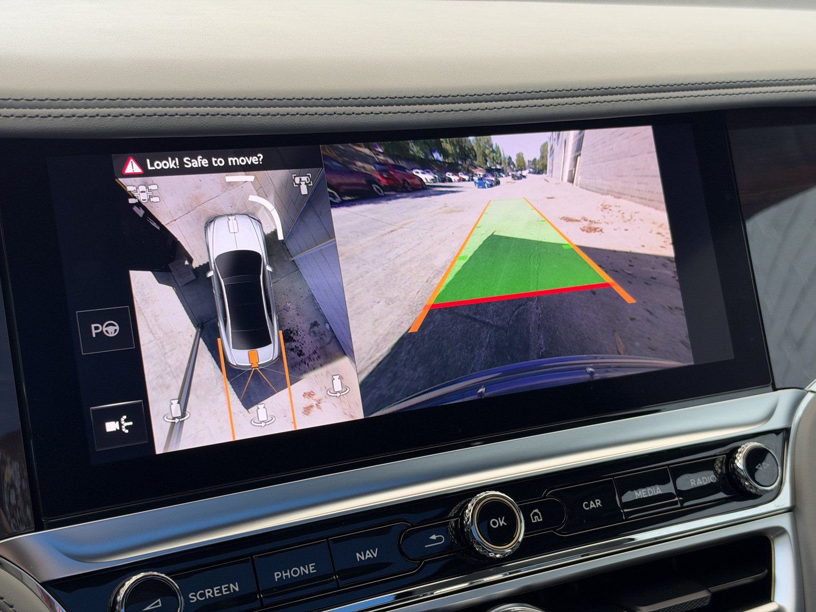 Certified 2025 Bentley Flying Spur Plug-In Hybrid AWD/4WD image 22
