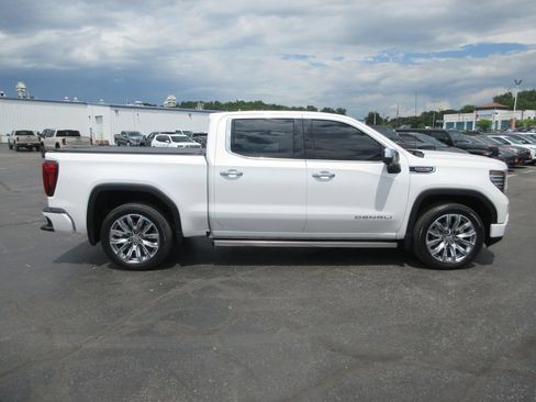 Certified 2024 GMC Sierra 1500 Denali AWD/4WD image 5