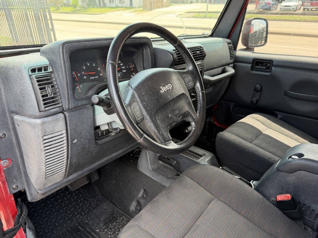 Used 2004 Jeep Wrangler 4WD image 9