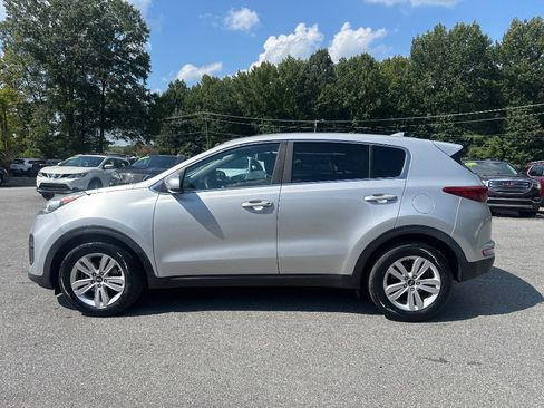 Used 2018 Kia Sportage LX image 4