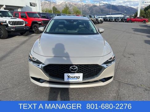 Used 2023 MAZDA MAZDA3 s FWD image 8